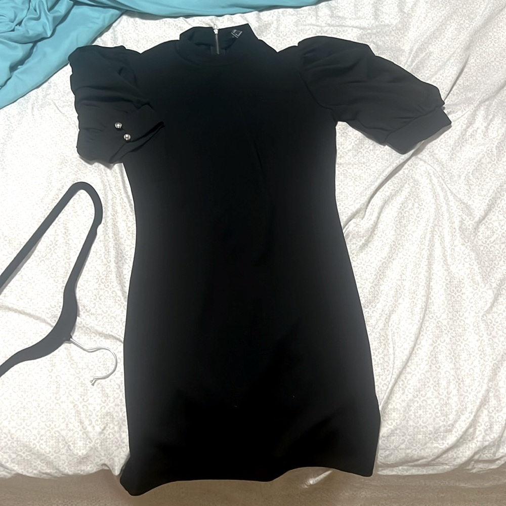 Mini black dress ruffled sleeves